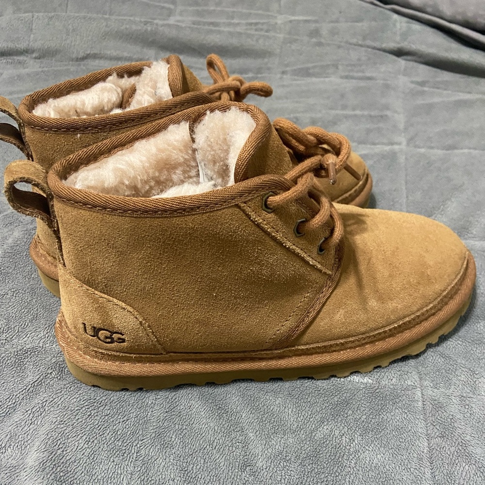 Women’s UGG Nuemel